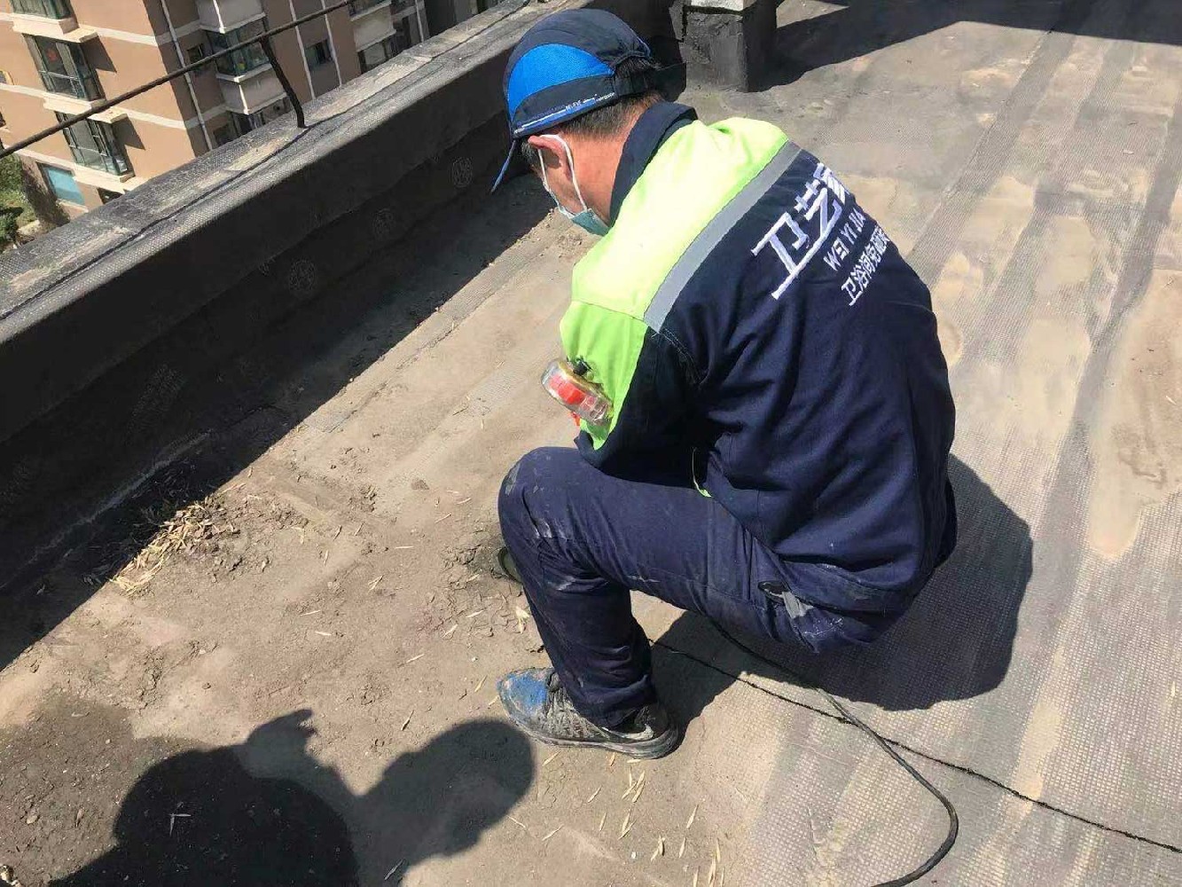 卫艺家房顶防水补漏施工,淮安房顶防水补漏